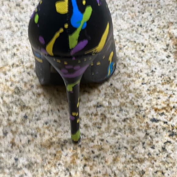 Unique high heels shoes - Picture 3 of 3